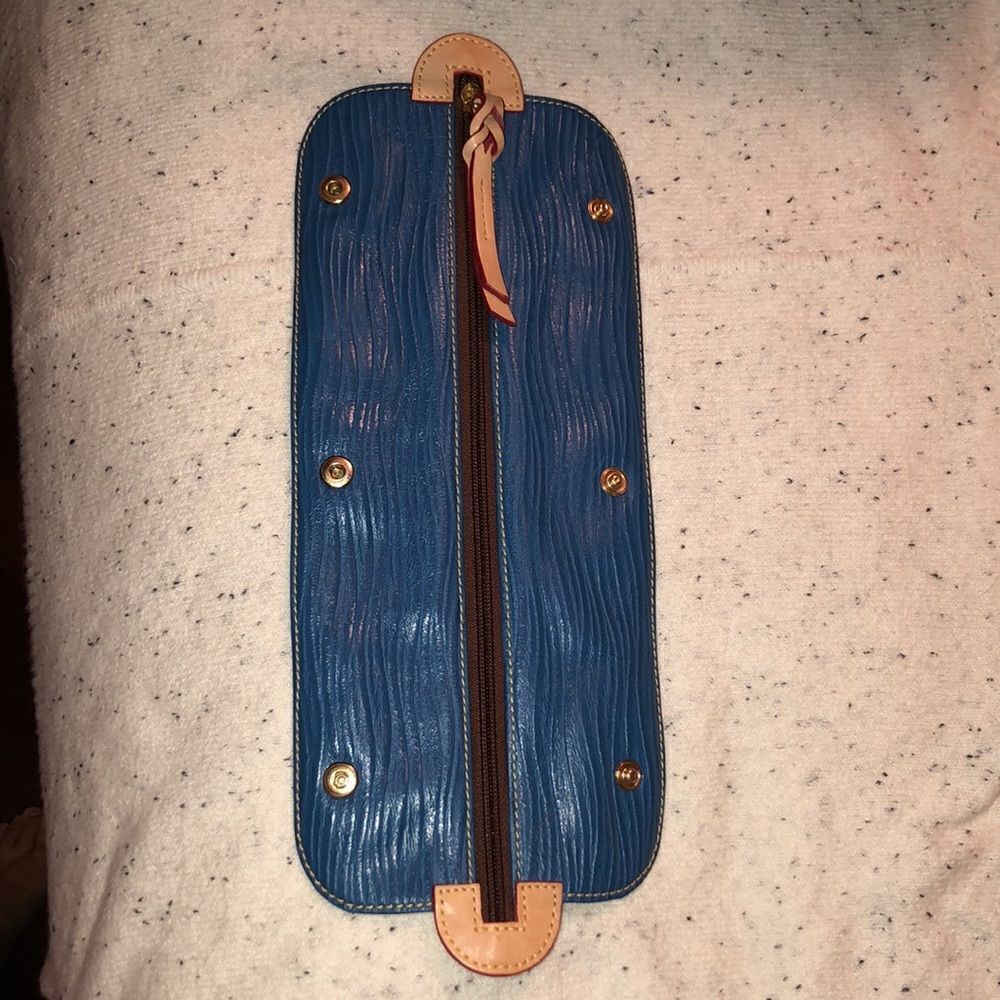 Dooney & Bourke Aqua Blue Tan Red Wavy Textured Leather Tote Purse - Picture 16 of 16